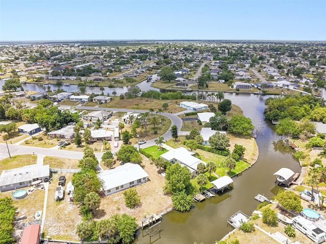 203 WATERWAY CIRCLE NE, Port Charlotte, FL 33952