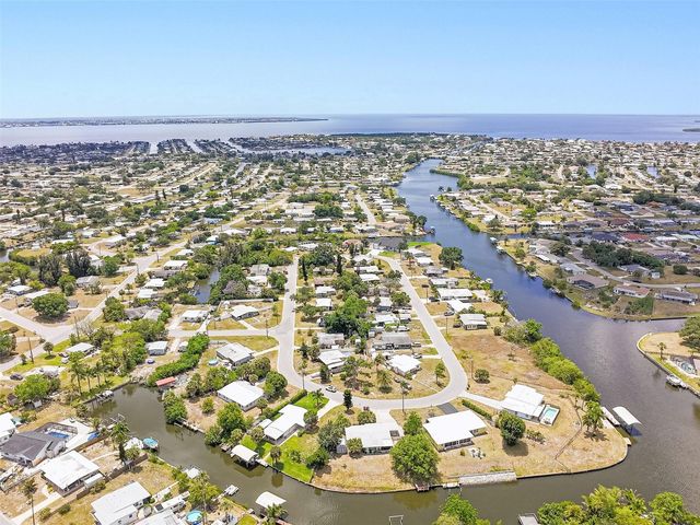 203 WATERWAY CIRCLE NE, Port Charlotte, FL 33952