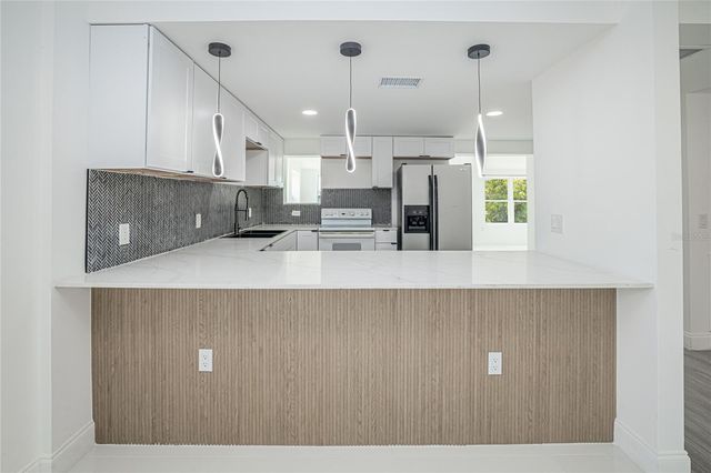 203 WATERWAY CIRCLE NE, Port Charlotte, FL 33952