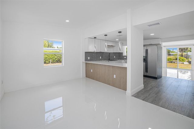 203 WATERWAY CIRCLE NE, Port Charlotte, FL 33952