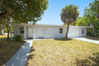 203 WATERWAY CIRCLE NE, Port Charlotte, FL 33952