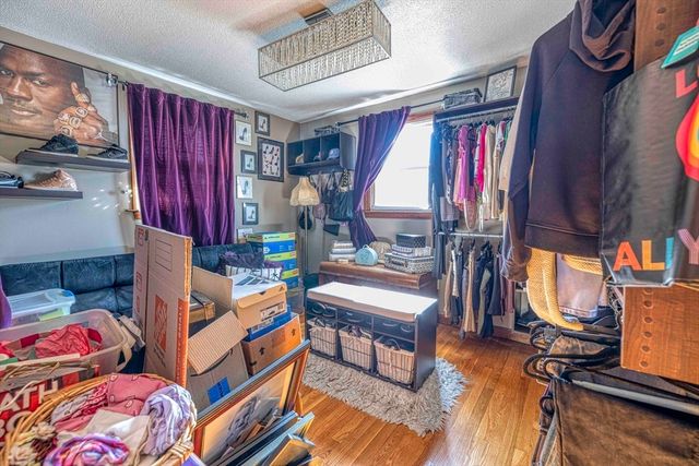 321 Embert St, Fall River, MA 02721