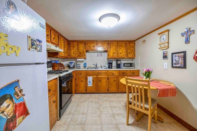 321 Embert St, Fall River, MA 02721