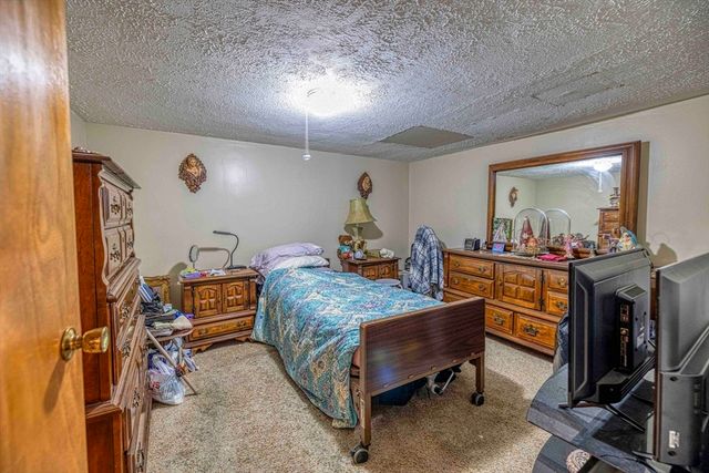 321 Embert St, Fall River, MA 02721
