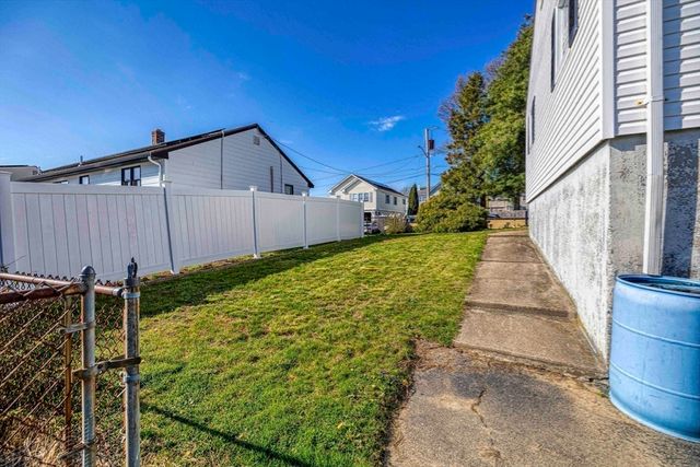 321 Embert St, Fall River, MA 02721