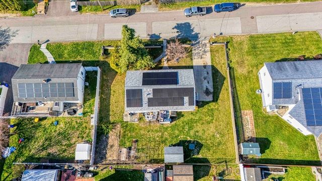 321 Embert St, Fall River, MA 02721