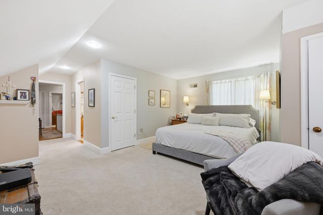 16629 S WESTLAND DR, Gaithersburg, MD 20877