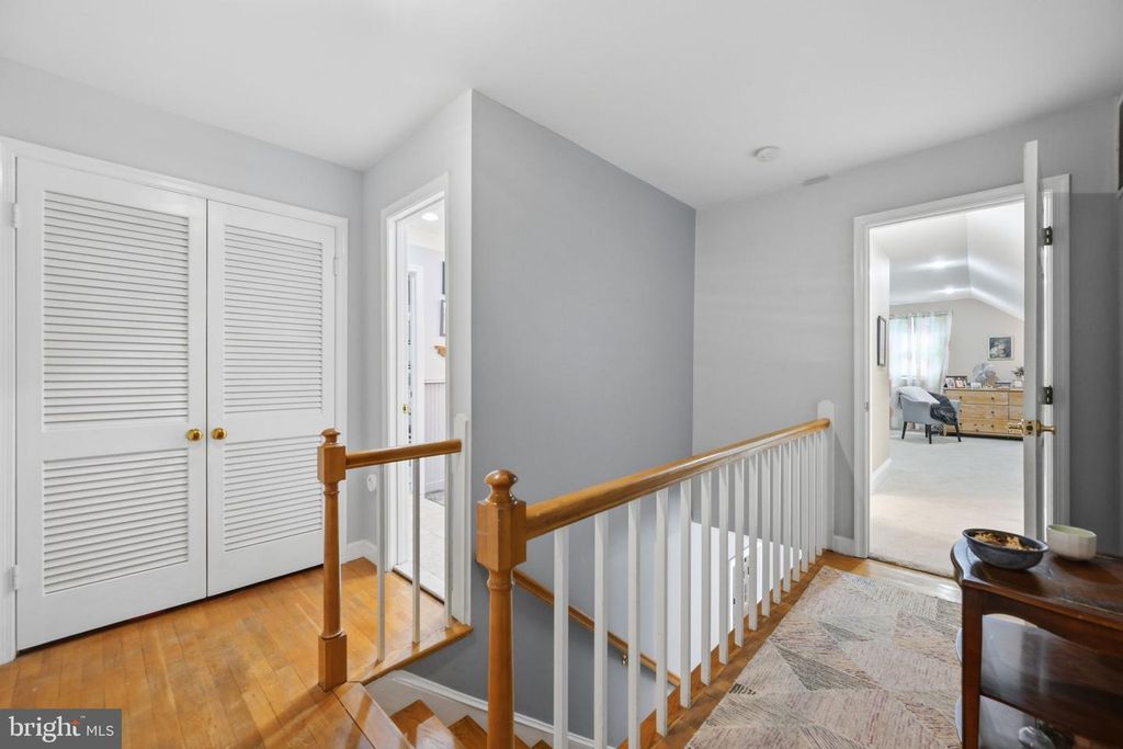 Image 17 of property listing at 16629 S WESTLAND DR, Gaithersburg, MD 20877