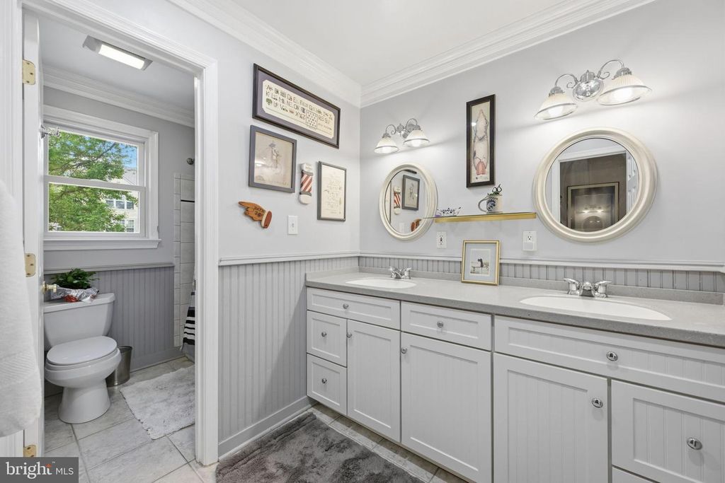 Image 26 of property listing at 16629 S WESTLAND DR, Gaithersburg, MD 20877