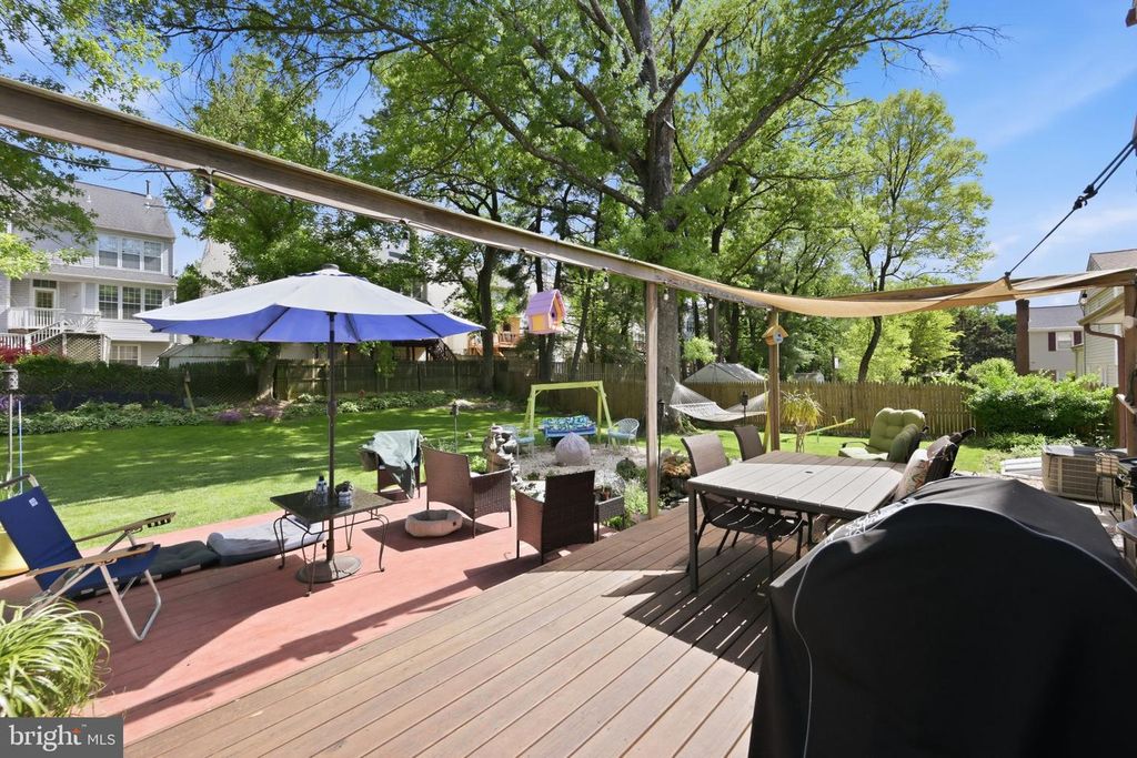 Image 31 of property listing at 16629 S WESTLAND DR, Gaithersburg, MD 20877