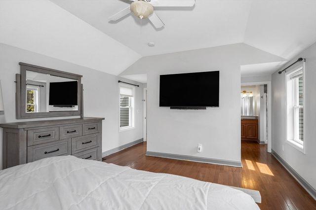 821 Merrimack Ave, Dracut, MA 01826
