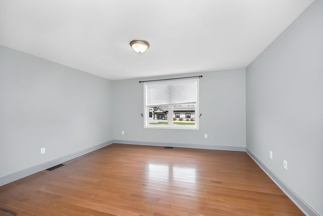 821 Merrimack Ave, Dracut, MA 01826