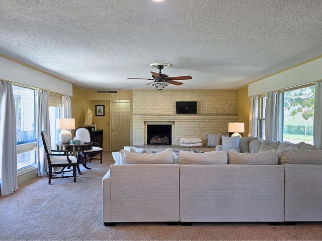 1800 Rockdale Boulevard, Miami, OK 74354