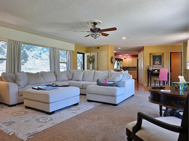 1800 Rockdale Boulevard, Miami, OK 74354