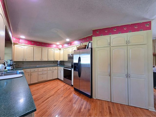 1800 Rockdale Boulevard, Miami, OK 74354