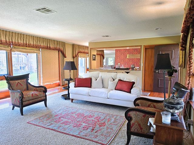 1800 Rockdale Boulevard, Miami, OK 74354