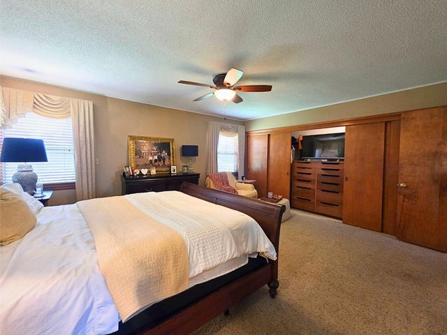 1800 Rockdale Boulevard, Miami, OK 74354