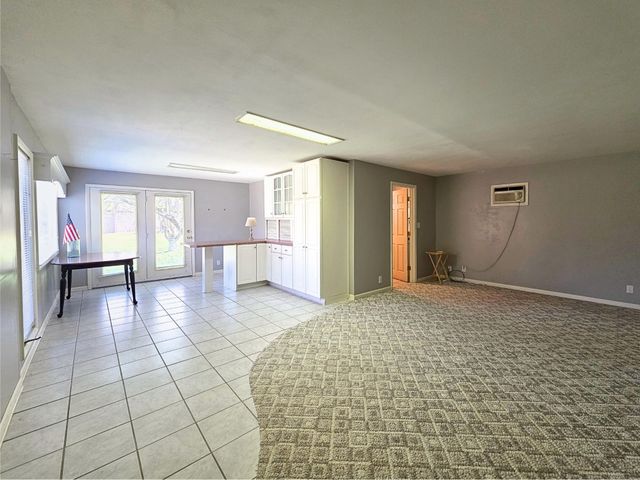 1800 Rockdale Boulevard, Miami, OK 74354