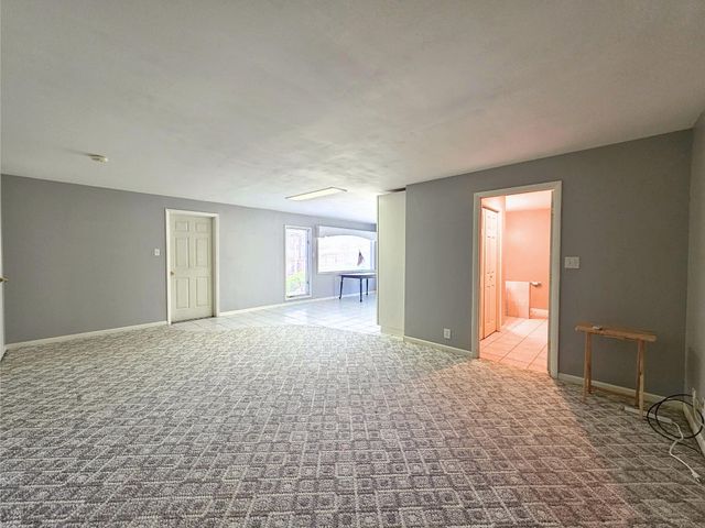 1800 Rockdale Boulevard, Miami, OK 74354