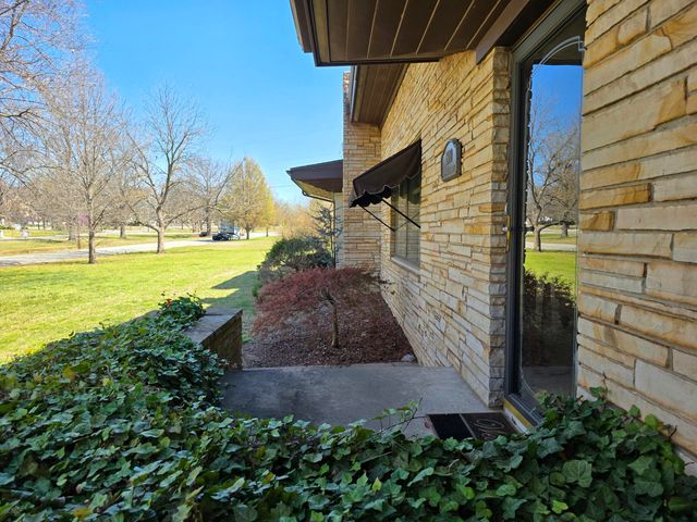 1800 Rockdale Boulevard, Miami, OK 74354