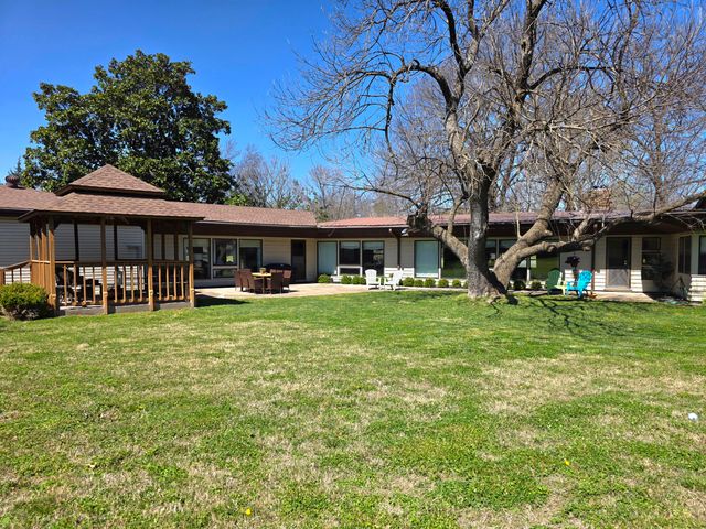 1800 Rockdale Boulevard, Miami, OK 74354