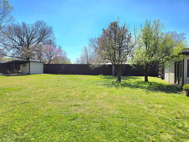 1800 Rockdale Boulevard, Miami, OK 74354