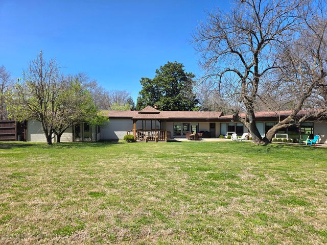 1800 Rockdale Boulevard, Miami, OK 74354