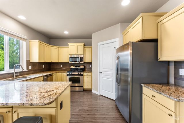 7443 W Skylight St, Boise, ID 83709