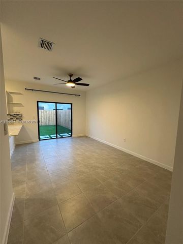 12868 SW 232nd Ter ., Homestead, FL 33032