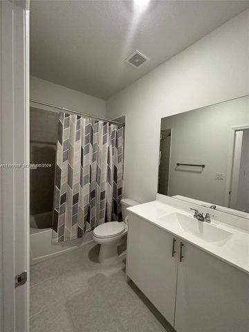 12868 SW 232nd Ter ., Homestead, FL 33032