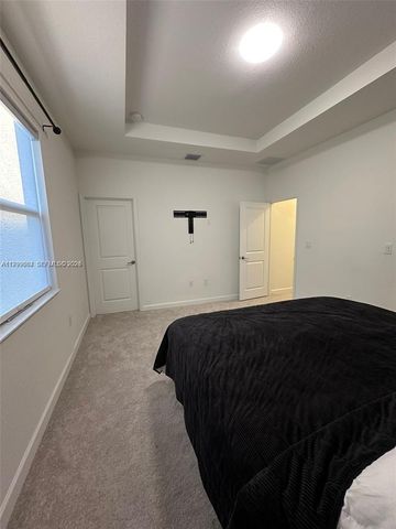 12868 SW 232nd Ter ., Homestead, FL 33032