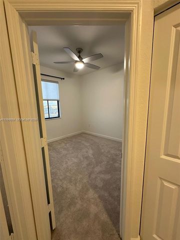 12868 SW 232nd Ter ., Homestead, FL 33032