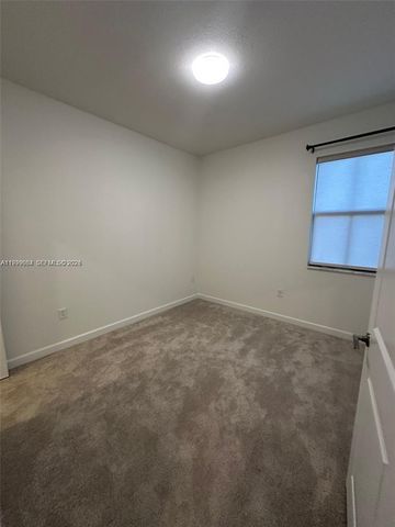 12868 SW 232nd Ter ., Homestead, FL 33032