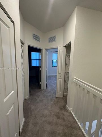 12868 SW 232nd Ter ., Homestead, FL 33032