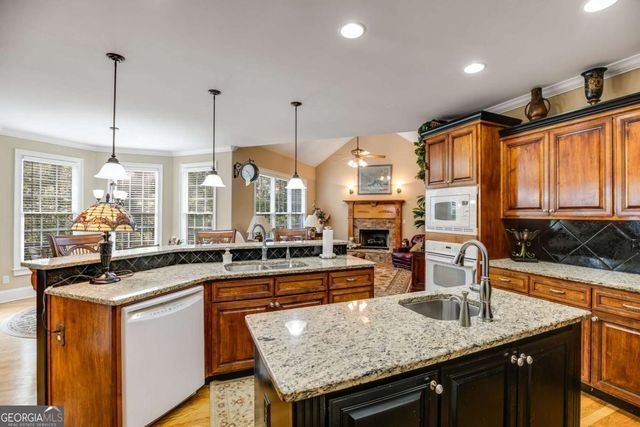 5660 Knotty Ridge Drive, Douglasville, GA 30135