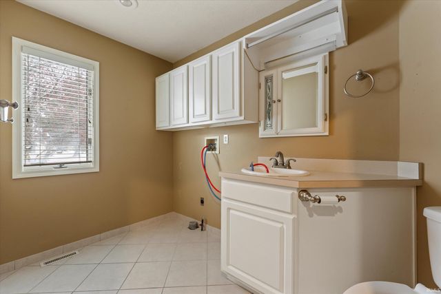 22931 Stone Way Street, Elkhart, IN 46514