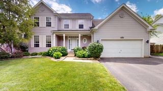 684 Huntington Drive, Carol Stream, IL 60188