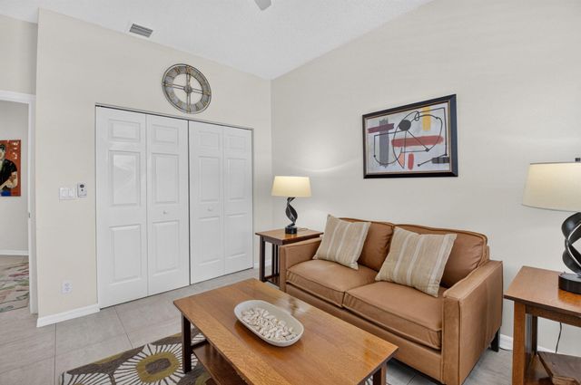6272 PETUNIA Road, Delray Beach, FL 33484