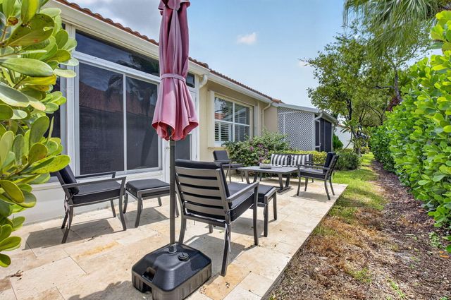 6272 PETUNIA Road, Delray Beach, FL 33484