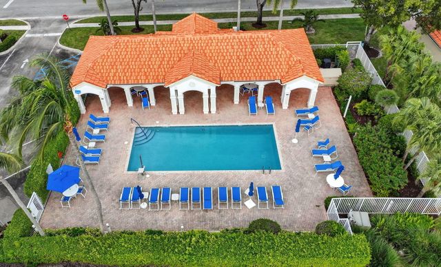 6272 PETUNIA Road, Delray Beach, FL 33484