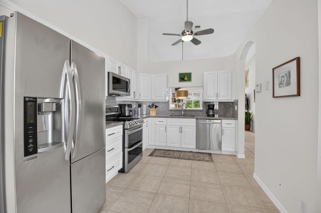 6272 PETUNIA Road, Delray Beach, FL 33484