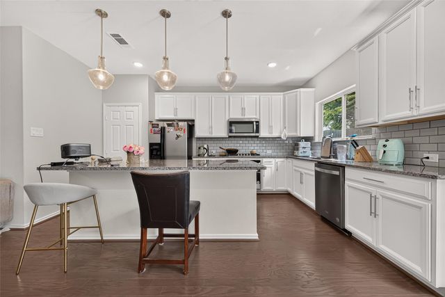 8659 Cedardale Park Drive, Houston, TX 77063
