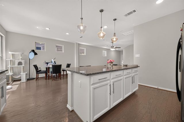 8659 Cedardale Park Drive, Houston, TX 77063