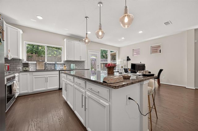 8659 Cedardale Park Drive, Houston, TX 77063