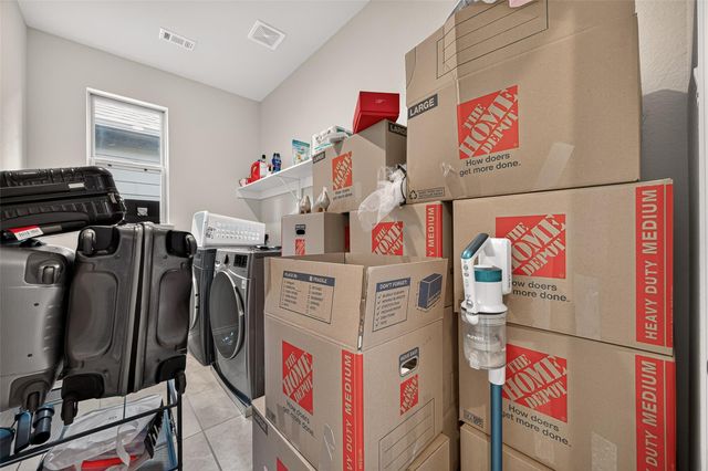 8659 Cedardale Park Drive, Houston, TX 77063