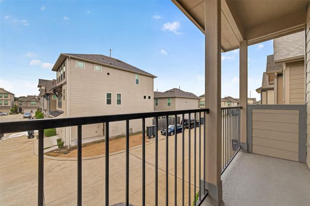 8659 Cedardale Park Drive, Houston, TX 77063