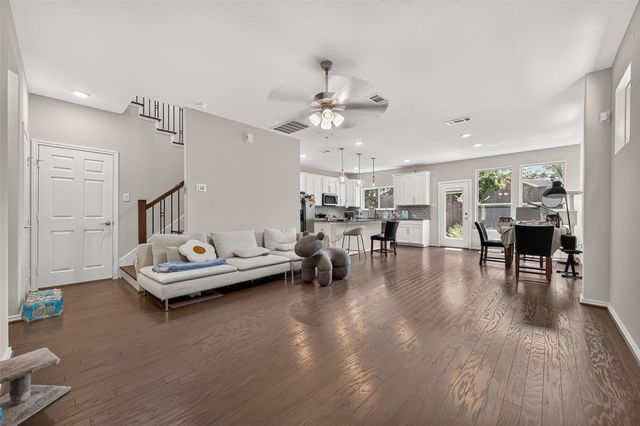 8659 Cedardale Park Drive, Houston, TX 77063