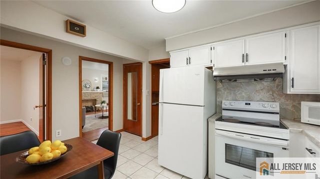 20 Crosby Avenue, Edison, NJ 08817