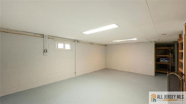 20 Crosby Avenue, Edison, NJ 08817