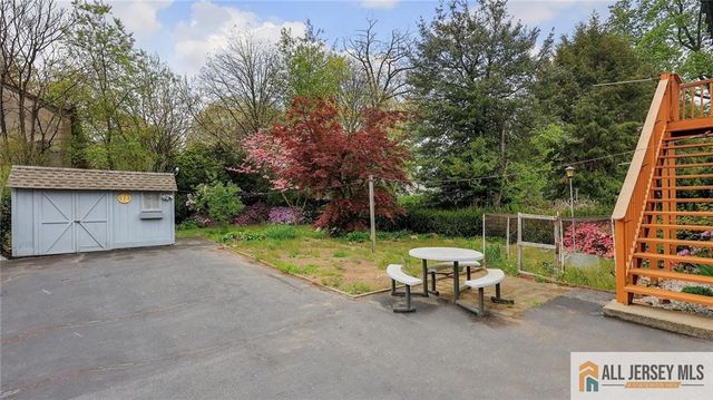 20 Crosby Avenue, Edison, NJ 08817